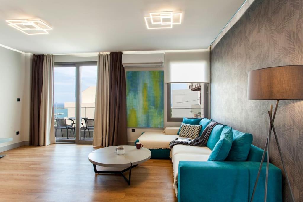 Minimal Loft Art With Sea View Over Heraklion Harbour Luaran gambar