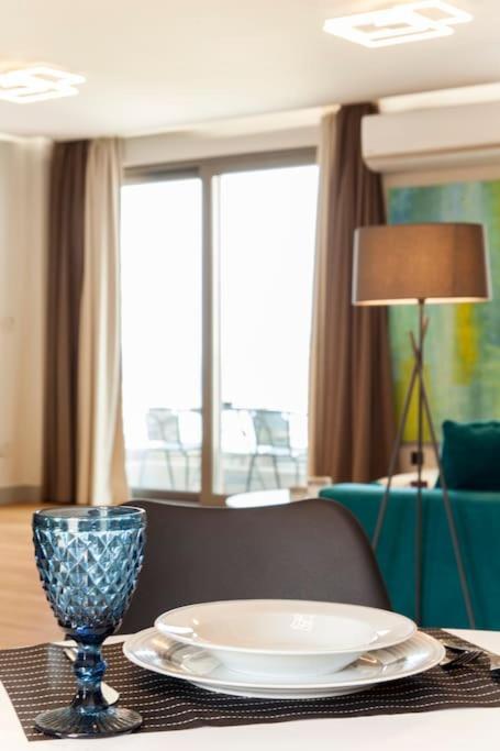 Minimal Loft Art With Sea View Over Heraklion Harbour Luaran gambar