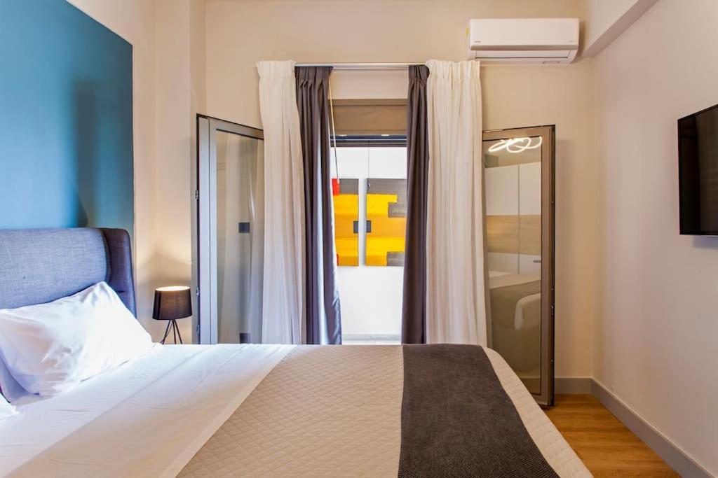 Minimal Loft Art With Sea View Over Heraklion Harbour Luaran gambar