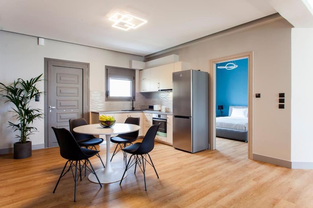 Minimal Loft Art With Sea View Over Heraklion Harbour Luaran gambar