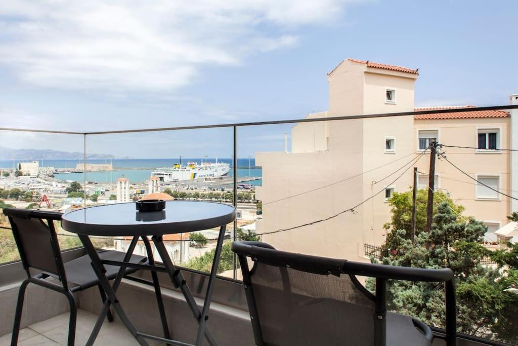 Minimal Loft Art With Sea View Over Heraklion Harbour Luaran gambar